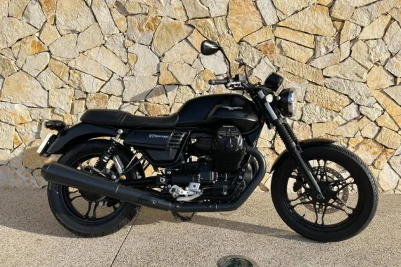MOTO-GUZZI V7 750 Stone ABS + TC Euro 4