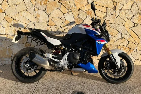 BMW F 900 R A2 full pack