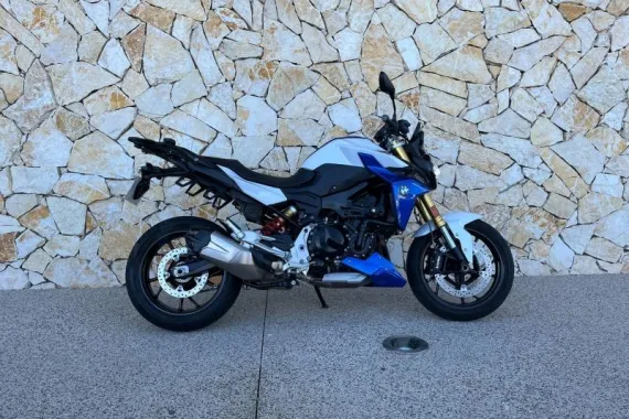 BMW F 900 R 105 CV  FULL PACK