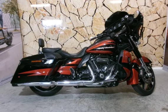 HARLEY-DAVIDSON CVO Street Glide CVO Street Glide 1868 ABS 2017