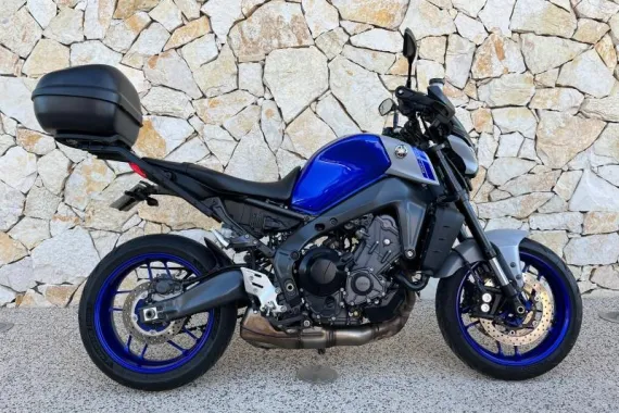 YAMAHA MT MT-09 900 2022 + OPTIONS