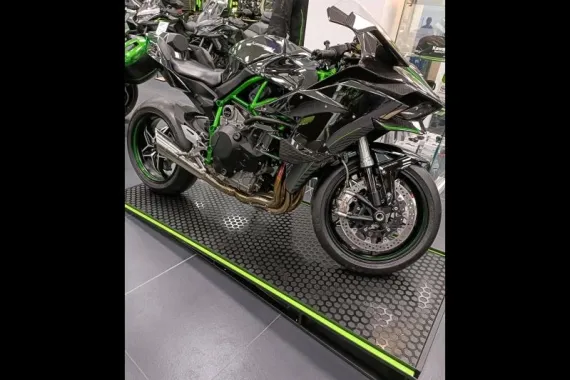 KAWASAKI Ninja H2 Ninja H2R 1000 NEUVE O KMS A SAISIR H2 R OKMS
