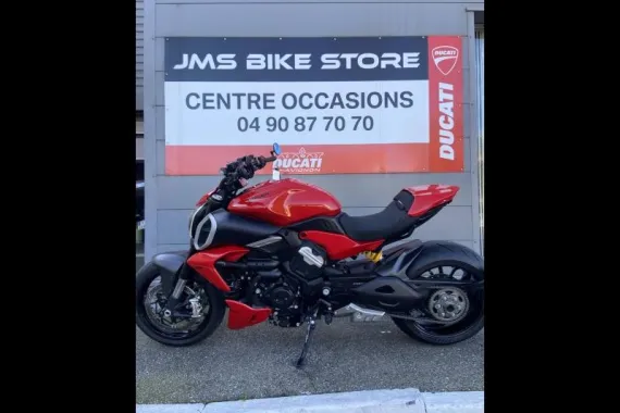 DUCATI Diavel Diavel 1158 V4