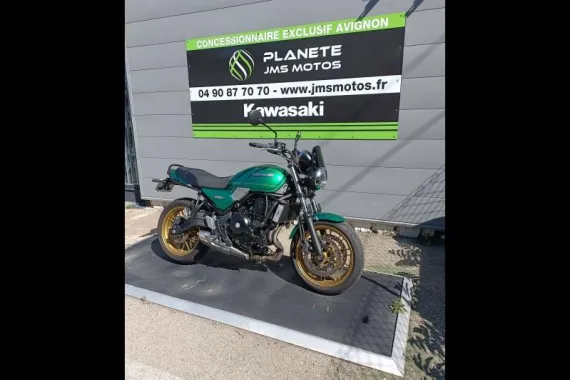 KAWASAKI Z Z 650 RS 1ER MAIN 383 KMS (particulier)BRIDEE A2 A SAISIR