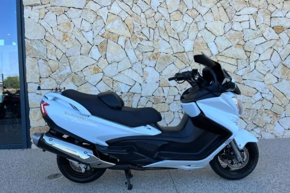 SUZUKI Burgman 650 ABS 2014 + options