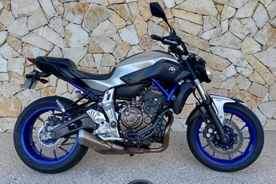 YAMAHA MT MT-07 700 35kw ABS 2015 A2