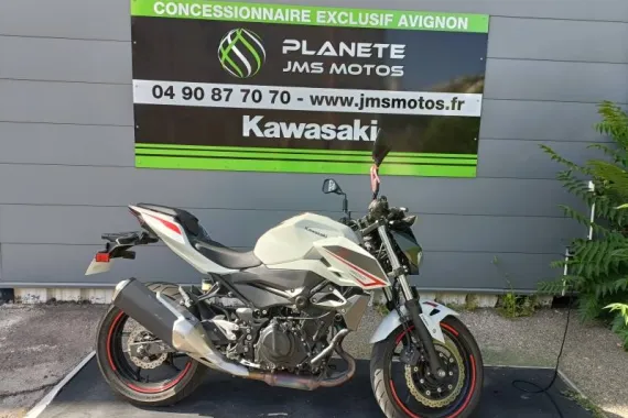 KAWASAKI Z 400 PERMIS A2 ET A REVISEE A SAISIR