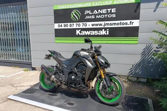 KAWASAKI Z 1100 SE 2026 PACK PERFORMANCE AKRAPOVIC
