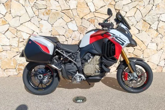 DUCATI Multistrada V4 RS avec Top case et valises Ducati