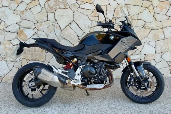 BMW F 900 XR 105cv