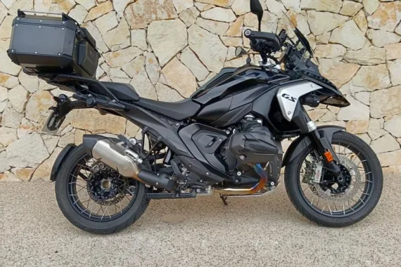 BMW R 1300 GS full pack + options+