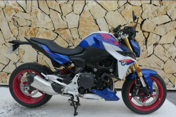 BMW F 900 R A2 Style Sport Finition Pro