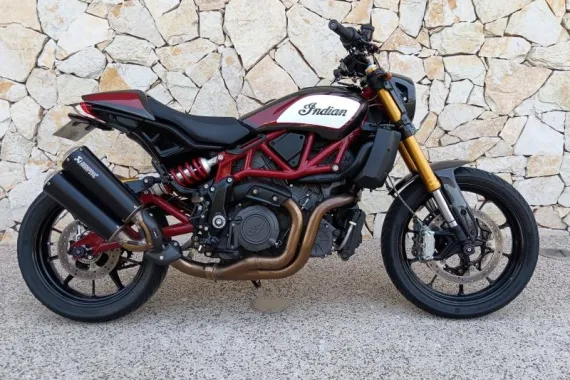 INDIAN FTR 1200 Carbon 2020 Akrapovic
