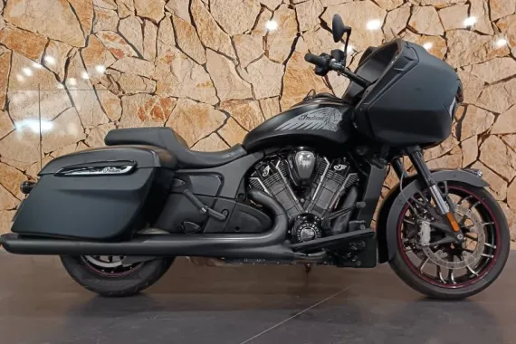 INDIAN Challenger Challenger 1768 Dark Horse