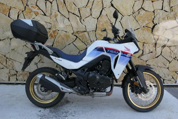 HONDA XL Transalp 750 + Top Case Honda 50L