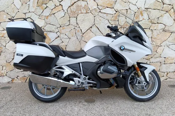 BMW R 1250 RT full pack + top case