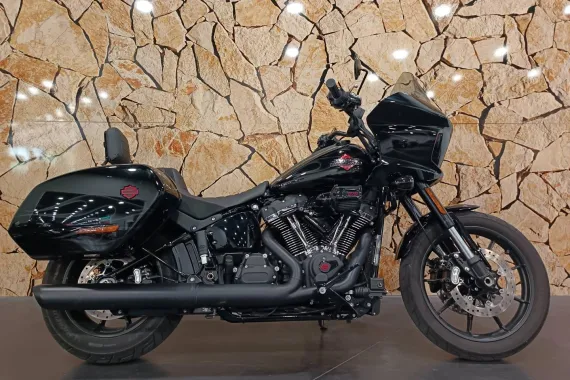 HARLEY-DAVIDSON Softail Low Rider ST Softail Low Rider ST 1923 Black 2025