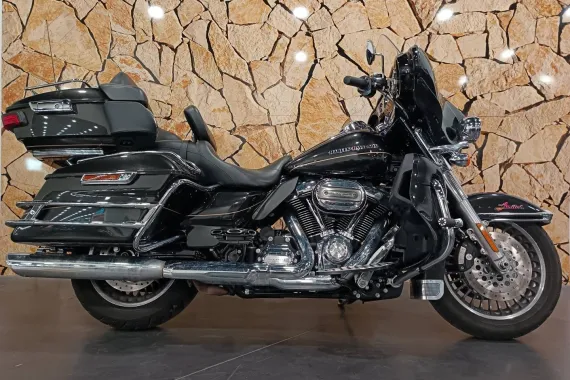 HARLEY-DAVIDSON Electra Gld Ult Ltd Electra Glide Ultra Limited 1745 Noir ABS 2017