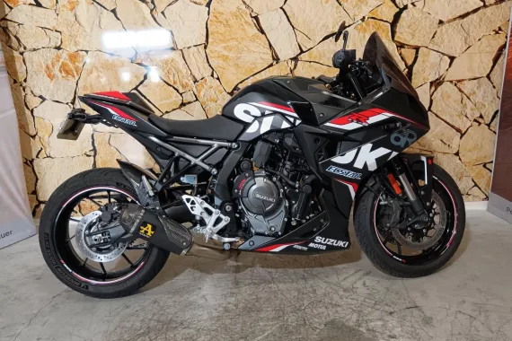 SUZUKI GSX-8R GSX-8R 800