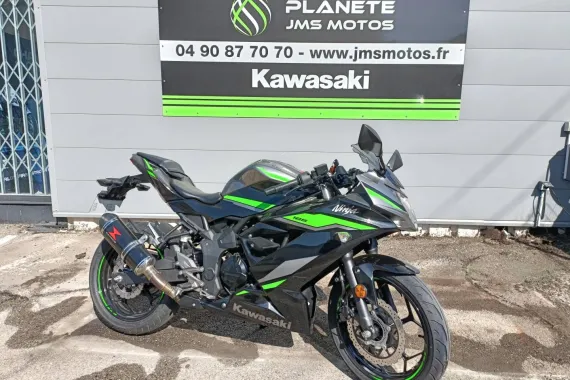 KAWASAKI Ninja 125 GAR 13/06/2030 POT,BULLE,CAPEAU DE SELLE A SAISIR