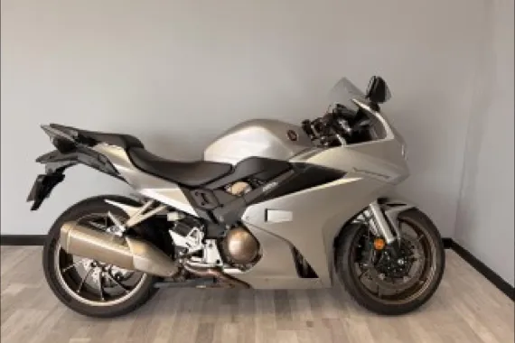 HONDA VFR 800 F ABS 2017