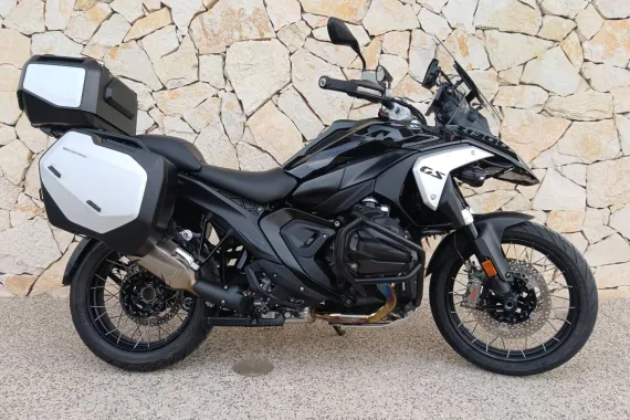 BMW R 1300 GS full pack + options