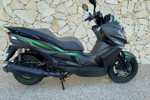 KAWASAKI J 300 ABS 2020