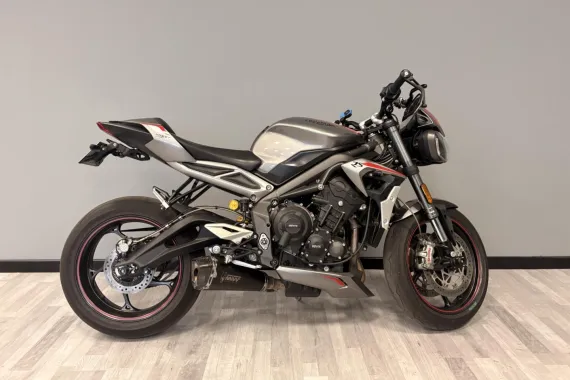 TRIUMPH Street Triple Street Triple 765 RS 2021