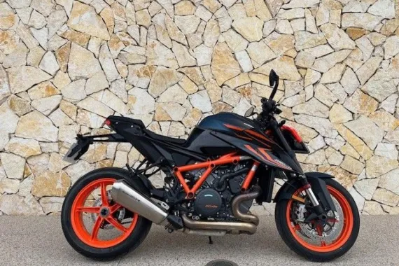 KTM Super Duke 1290 R 2023