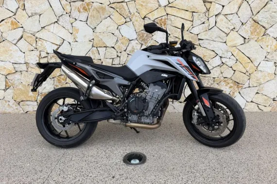 KTM Duke 790 2025