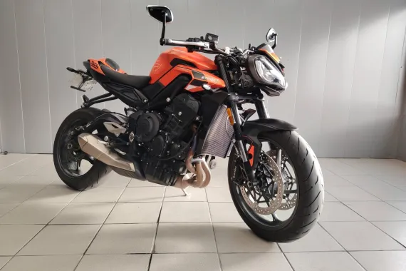 TRIUMPH Street Triple 765 R BRIDER A2 1ER MAIN A SAISIR