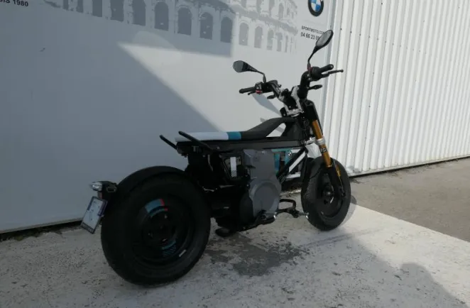 BMW E02 AM (50cm3) Pack Highline + Charge Rapide CE02 CE 02