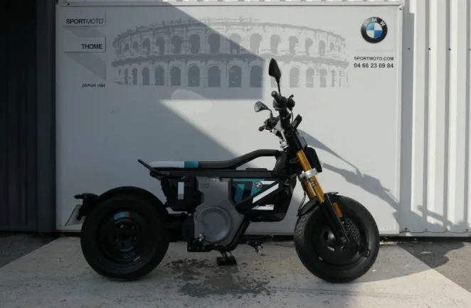BMW E02 AM (50cm3) Pack Highline + Charge Rapide CE02 CE 02