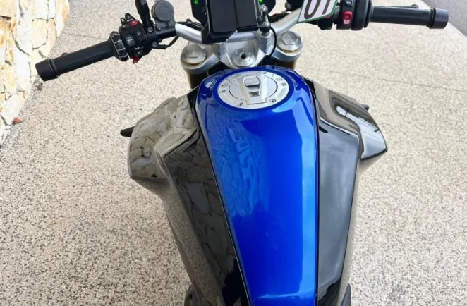 BMW 900 R VERSION A2