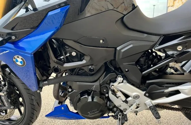 BMW 900 R VERSION A2