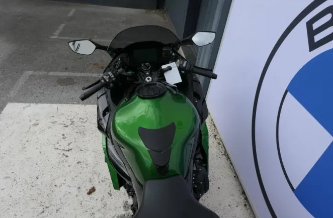 KAWASAKI SX 1000 + Akrapovic + Top Case