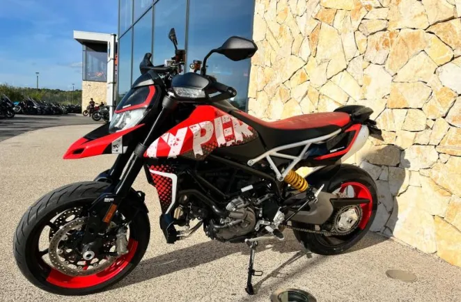 DUCATI Hypermotard 950