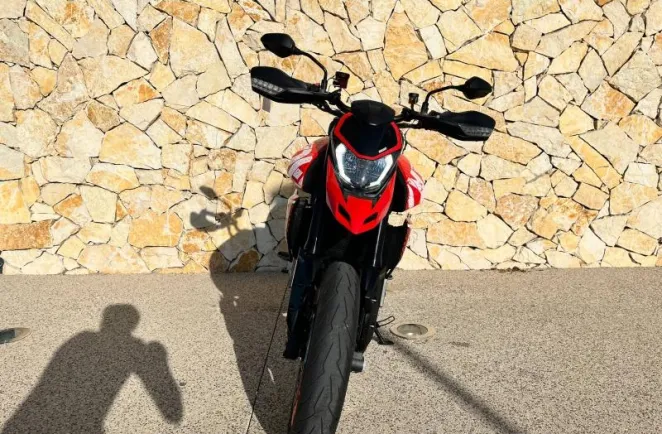 DUCATI Hypermotard 950