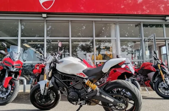 DUCATI Monster 797 Plus ABS