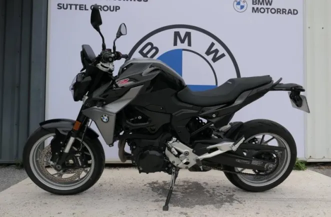 BMW 900 R A2 + Shifter