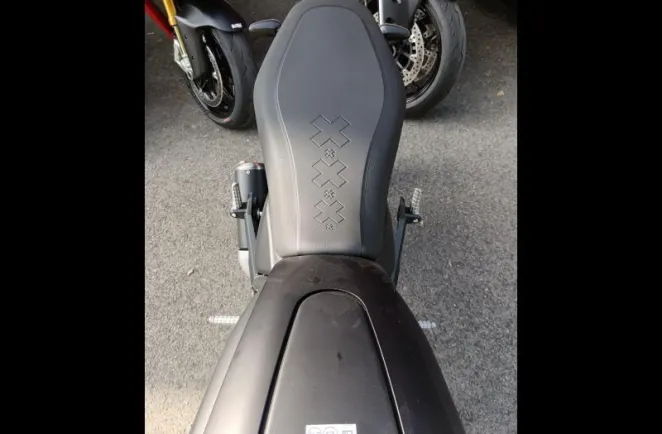 DUCATI Scrambler 800 Icon Dark