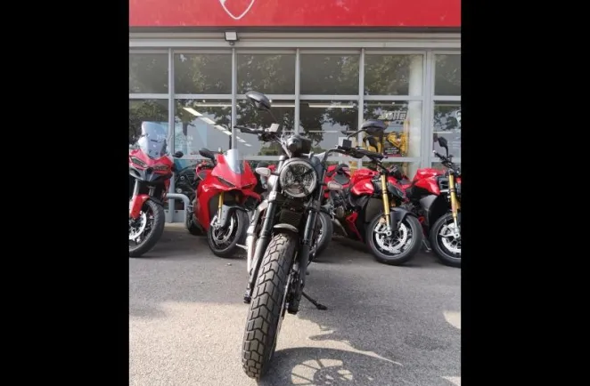 DUCATI Scrambler 800 Icon Dark