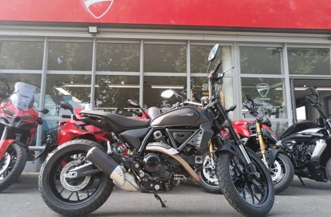 DUCATI Scrambler 800 Icon Dark