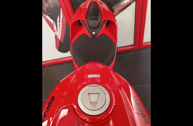 DUCATI 890 Streetfighter V2 S