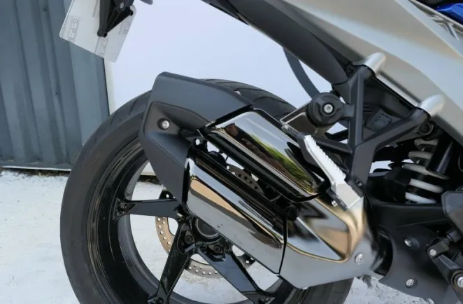 BMW 1300 R Style Exclusive Finition Pro