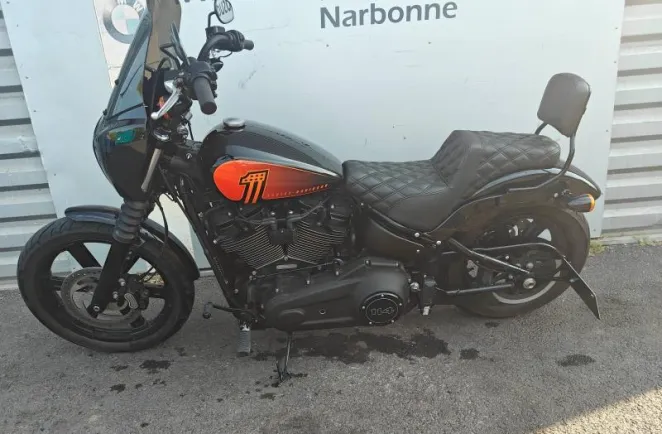 HARLEY-DAVIDSON Custom 1868 Couleur 2022