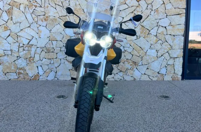 MOTO-GUZZI 850 ABS + TC + OPTIONS