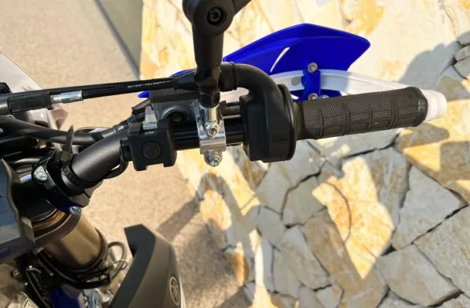 YAMAHA 250 F  ( WR250F )