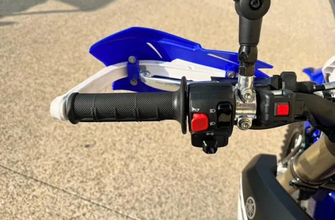 YAMAHA 250 F  ( WR250F )