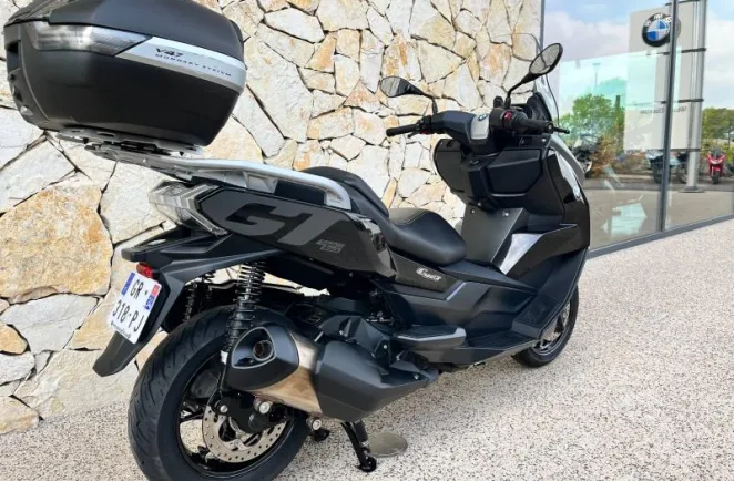 BMW 400 GT Euro 5 + top case